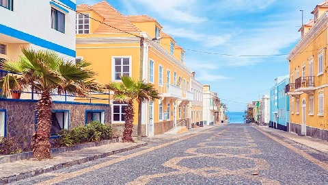 - hotels, excursions, vacations - hotels, excursions, vacations